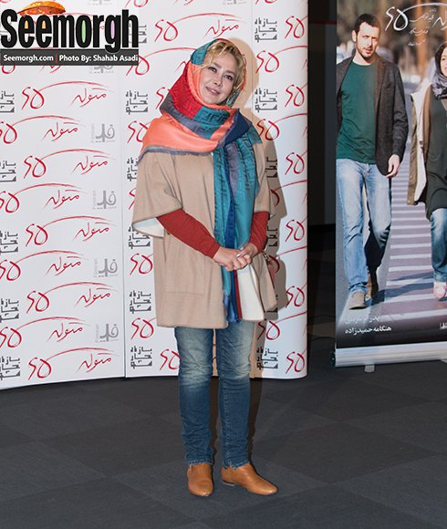 مدل مانتو آنا نعمتی در اکران خصوصی متولد 65