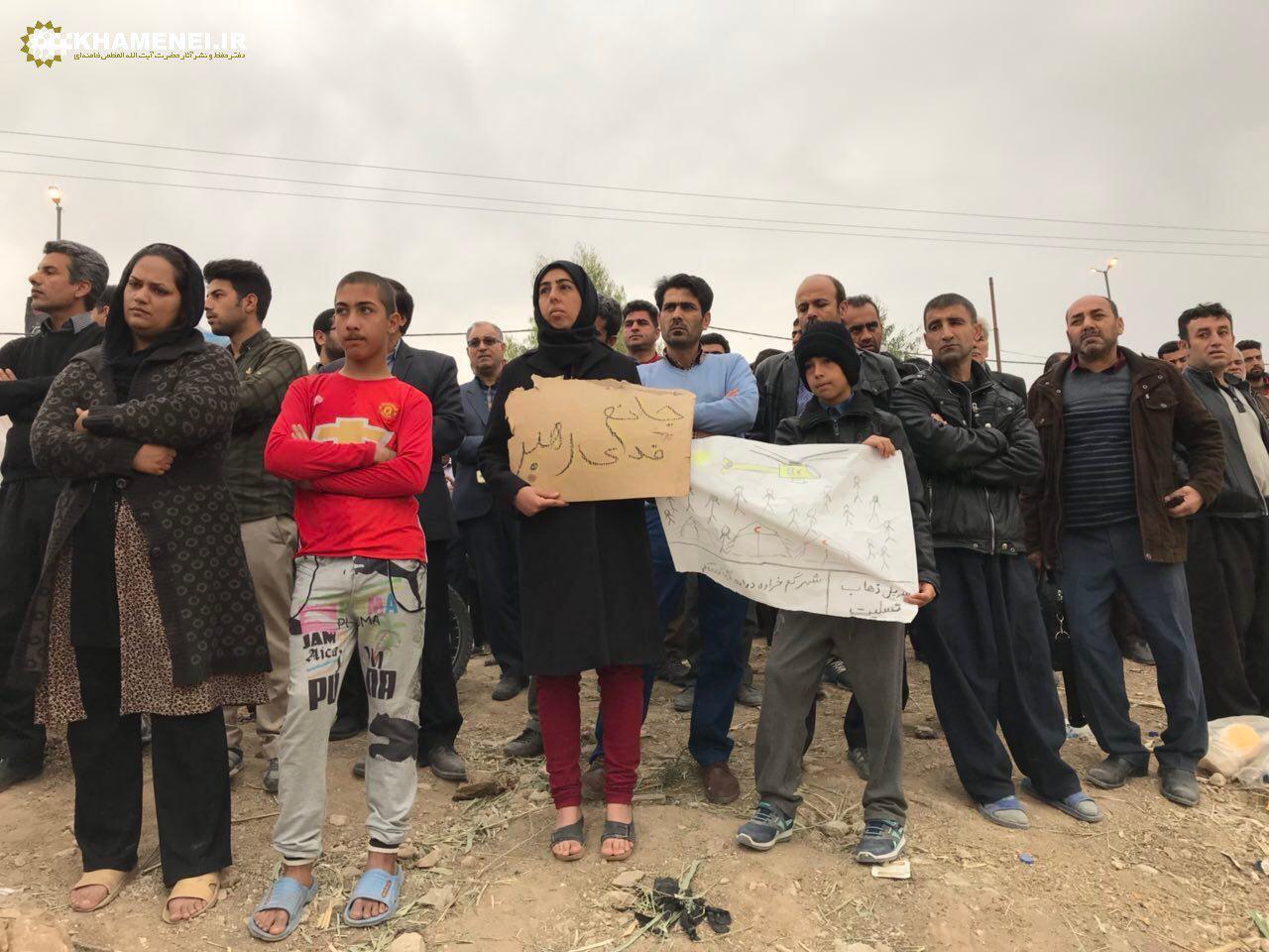 انتظار مردم کرمانشاه برای دیدار با رهبری/عکس