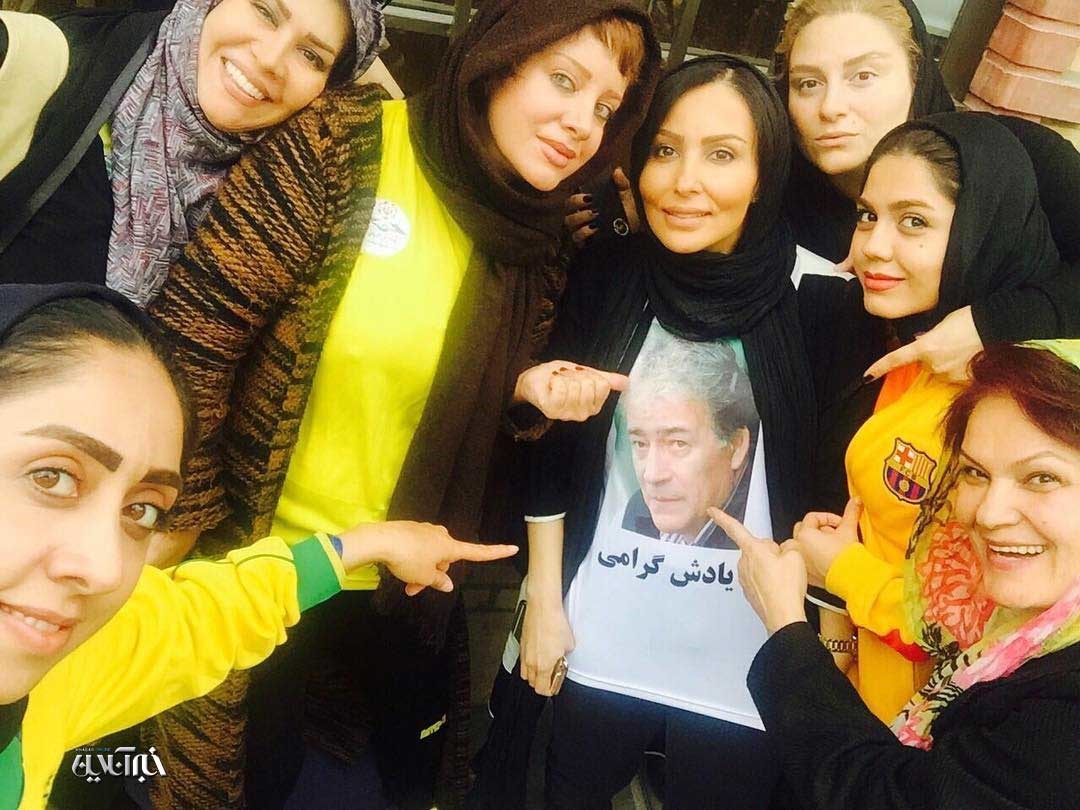 تصویر حجازی روی تی‌شرت پرستو صالحی/ عکس