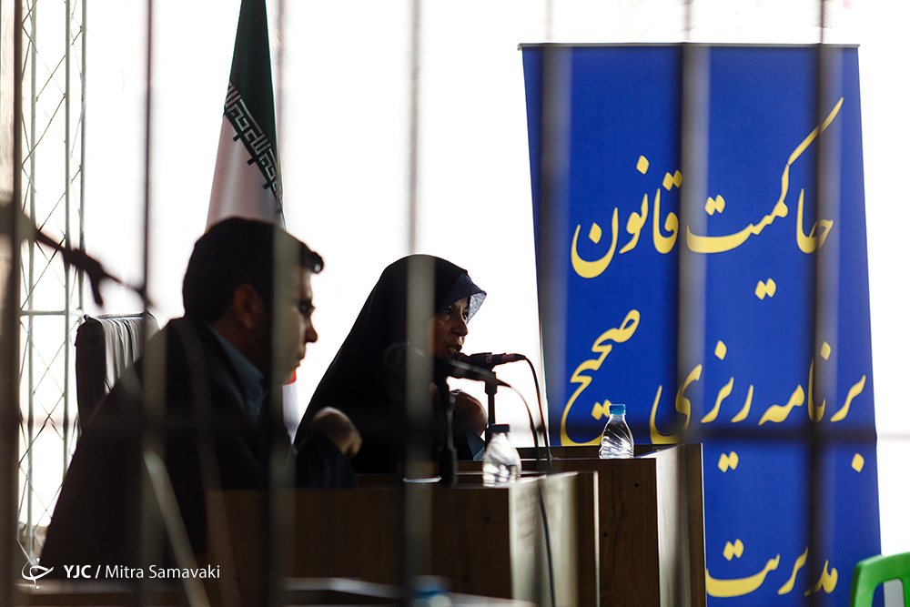 عکس مفهومی از فائزه هاشمی