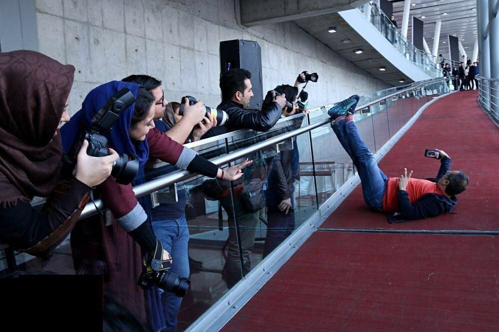 سلفی عجیب رامبد جوان/ عکس