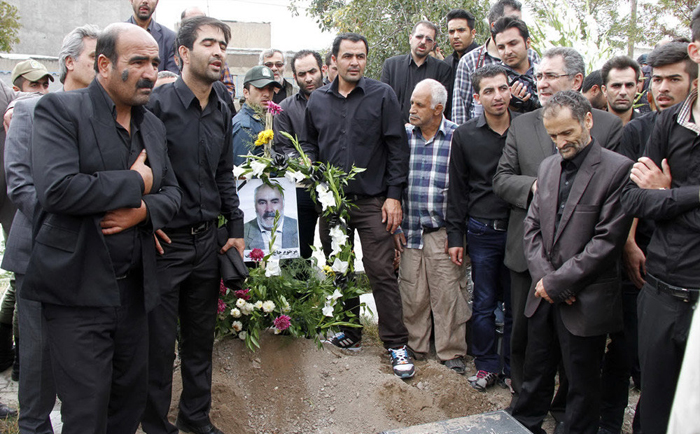 (تصاویر) خاکسپاری جانباختگان منا