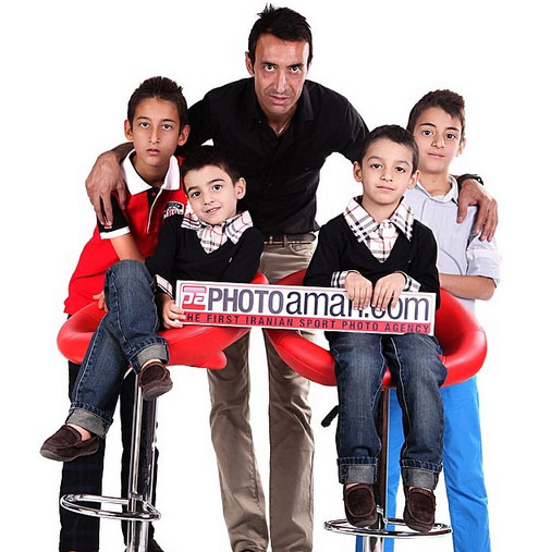 رضا عنایتی و همه پسرانش!