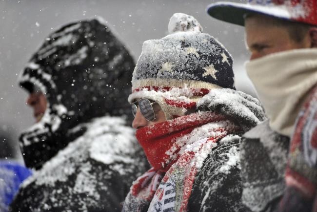 (تصاویر) یک فوتبال عجیب در فضایی خاص!