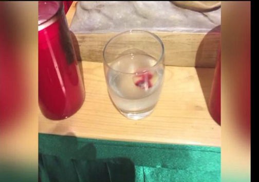 معجزه‌ی نان خونین! + تصاویر