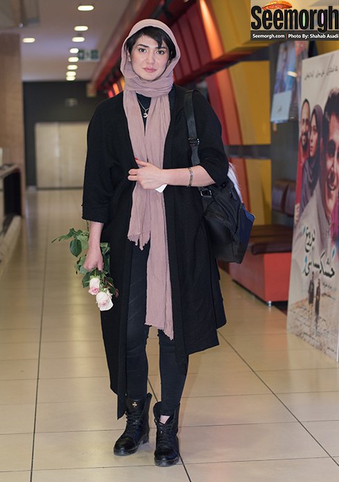 مدل مانتو مینا وحید در اکران فیلم نفس