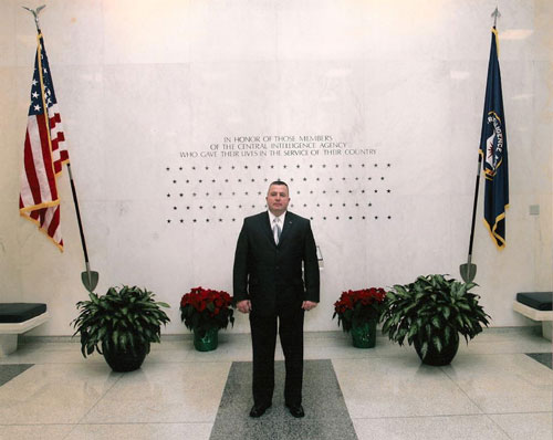 نیویورک تایمز: مامور اطلاعاتی آمریکا که با ریگی در ارتباط بود (+عکس)