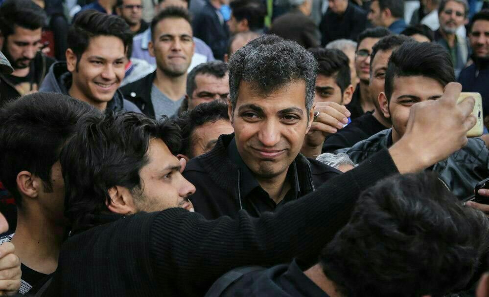 زشت ترین اتفاق در مراسم باشکوه تشییع و خاکسپاری پدر استقلال + عکس