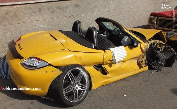 عکس: عاقبت تصادف پورشه در تهران!