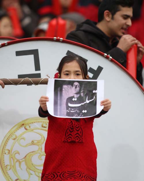 تسليت کره‌اي‌ها بابت فوت پاشايي (عکس)