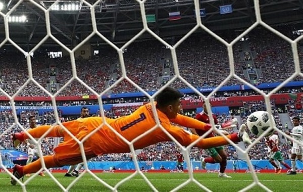 بیرانوند در جمع 11 بازیکن برتر مرحله گروهی از نگاه گاردین