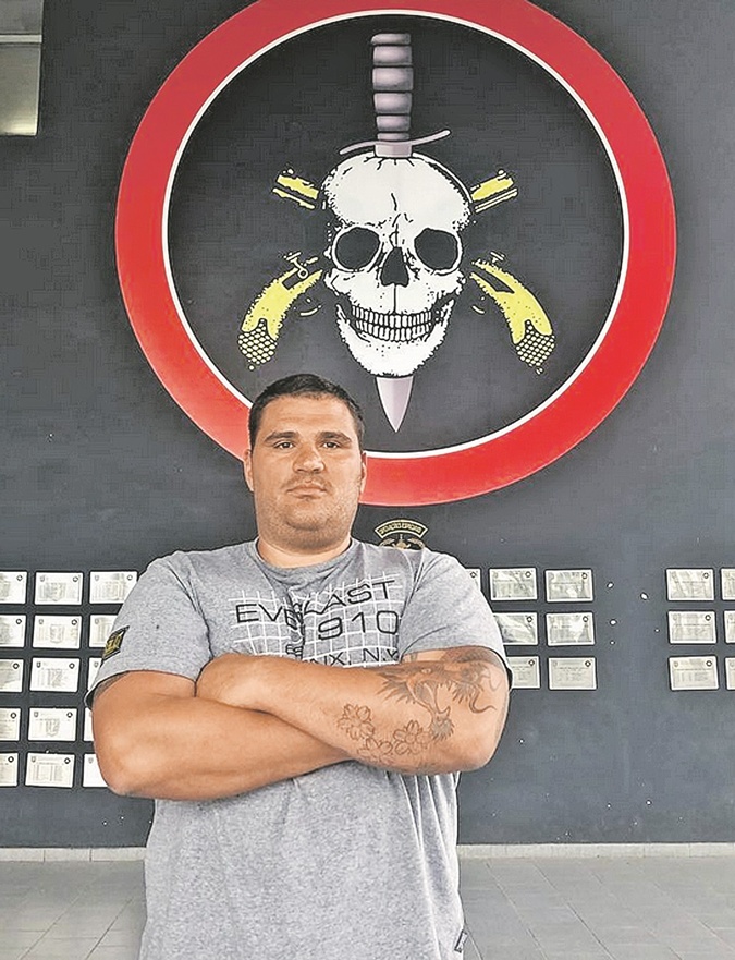 غول هایی که بادیگارد رونالدو در روسیه شدند + عکس