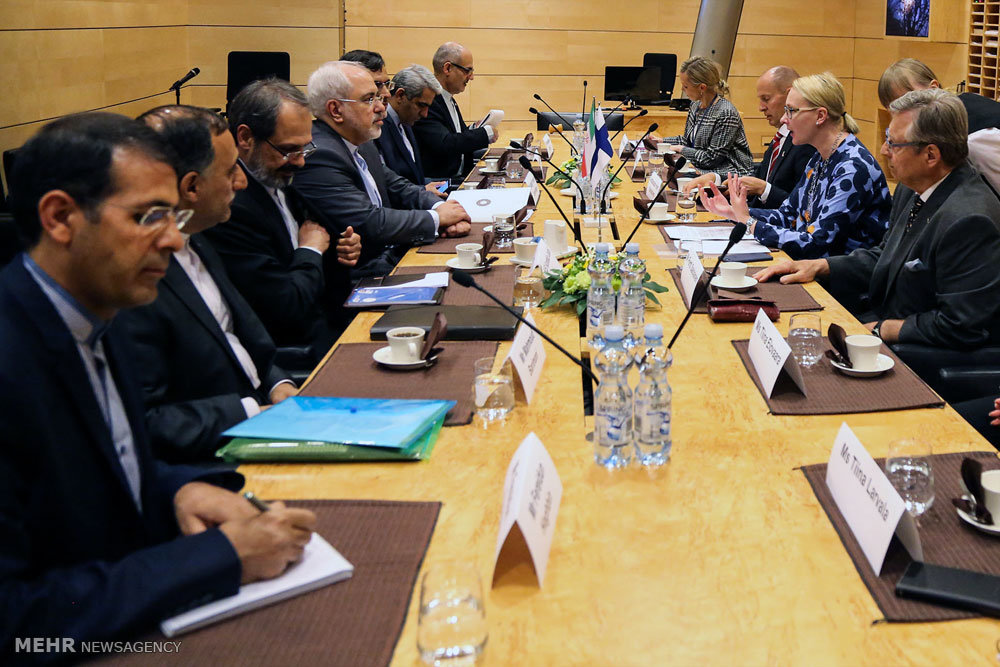 دیدار ظریف با رئیس پارلمان فنلاند/ عکس