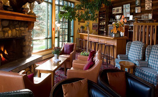 هتلی بی نظیر در میان کوهها+تصاویر