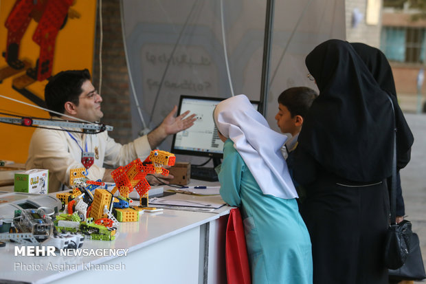 ششمین کنفرانس بین المللی رباتیک و مکاترونیک