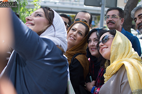 سلفی الهام پاوه نژاد در روز انتخابات