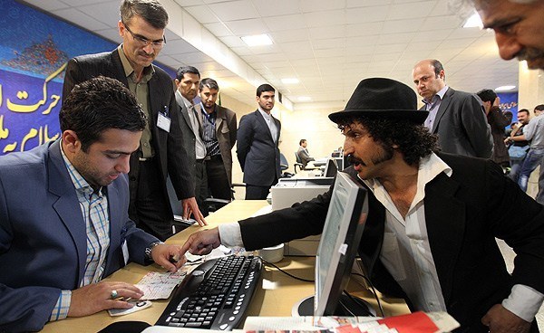 یازی نامزد انتخابات ریاست جمهوری در سریال معمای شاه/ عکس