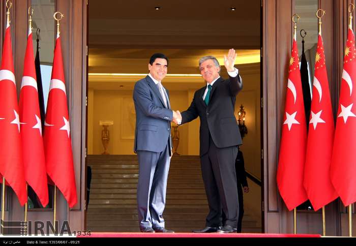 حاشیه‌های تصویری خداحافظی عبدالله گل از کاخ ریاست جمهوری ترکیه