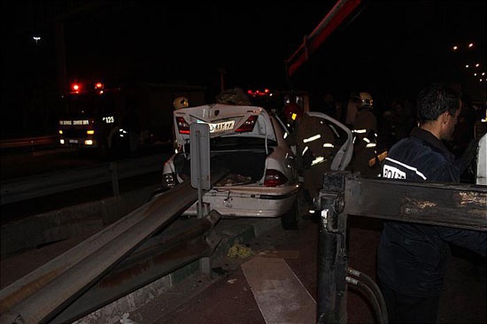 تصاویر/ تصادف عجیب سمند با سرنشینانی کمتر از ۱۶ سال!