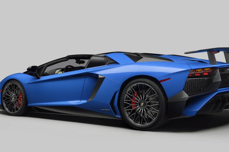 Lamborghini-Aventador-SV-Roadster-10