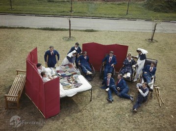  پرستاران و مجروحان در درمانگاه نظامی 