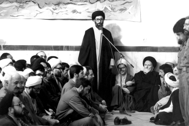 (تصاویر) دور اول ریاست جمهوری آیت‌الله‌خامنه‌ای