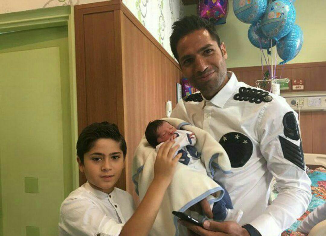 کاپیتان سابق استقلال دوباره پدر شد!/عکس