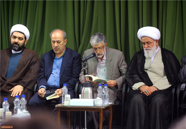 شعرخوانی حدادعادل در محضر رهبر انقلاب/ عک‬س