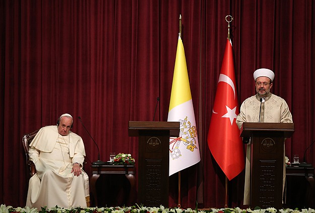 پاپ فرانسیس اولین مهمان خارجی 