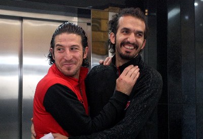 عکس/ آندو در آغوش کاپیتان و سرمربی پرسپولیس!