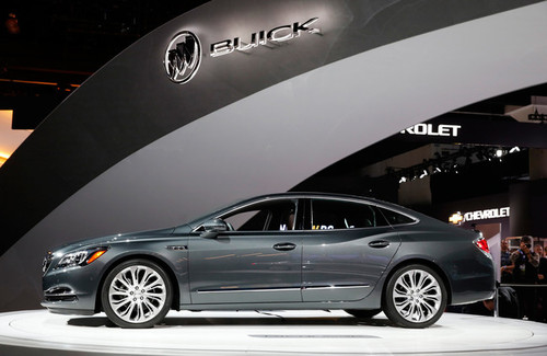 خودروی بیوک LaCrosse که قرار است در سال 2017 وارد بازار شود