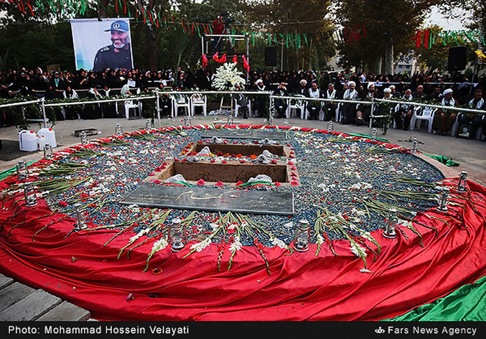 تشییع پیکر دو شهید گمنام در بوستان زمزم