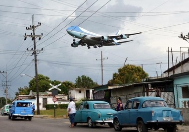  فرود هواپیمای اوباما در هاوانا، پایتخت کوبا 
