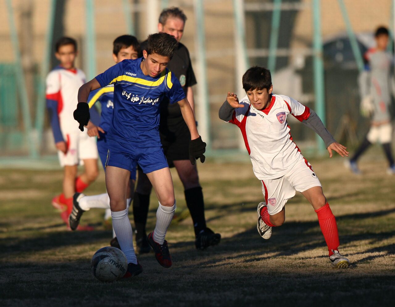 از هدیه کودکان کار به مهدوی‌کیا تا شوخی جالب دوستی با رویانیان/ کودک کار چشم مهدی را گرفت