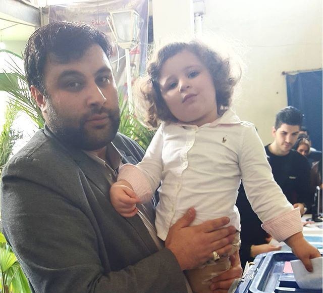 پسر و نوه قالیباف پای صندوق رای /عکس