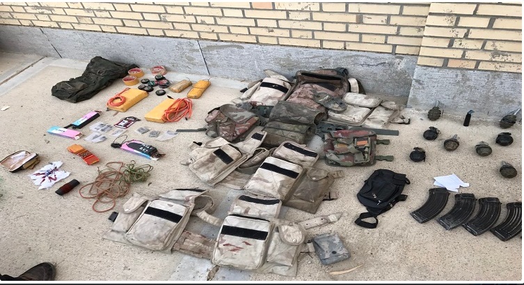 تجهیزات جنگی توقیف شده از عوامل تروریستی انصار الفرقان در ایران (عکس)
