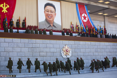 مقامات نظامی در مراسم سالگرد 70 سال تولد کیم جونگ ایل در پیونگ یانگ