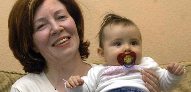 زن 65 ساله آلمانی چهار قلو می زاید! +تصاویر