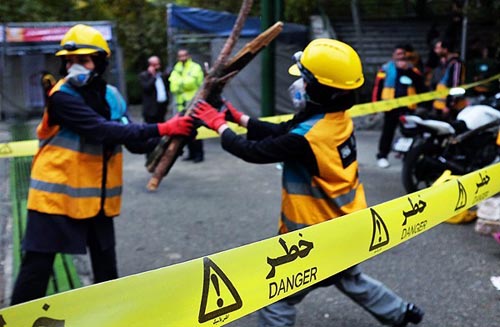 (تصاویر) مسابقه زنان امداد و نجات در تهران