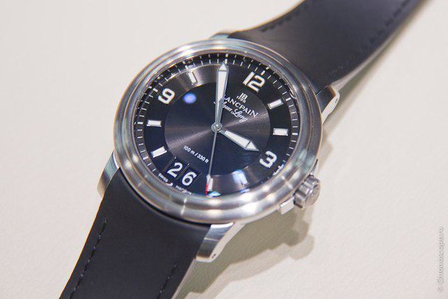 ساعت گرانقیمت پوتین، سوژه رسانه‌های آمریکایی + عکس