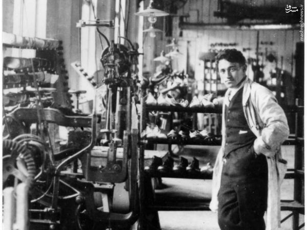 تصویر کمتر دیده شده از خالق برند آدیداس