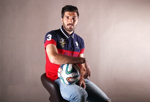 کریم انصاری فرد در کافه خبر