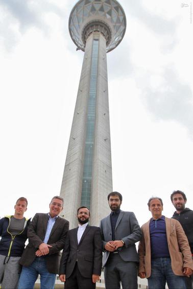 برانکو و پسرش در برج میلاد/ عکس