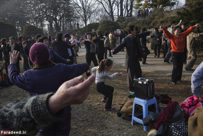 ورزش و رقص دسته جمعی در پارک پیونگ یانگ