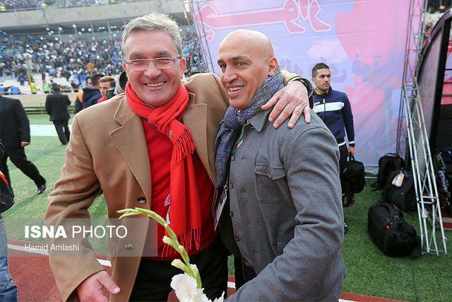 عکس یادگاری برانکو ومنصوریان قبل از شروع دربی