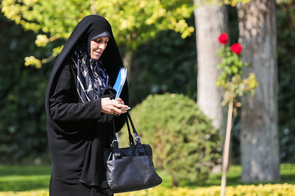 مولاوردی: در بهار فعالیت های مدنی تعجب می کنم که صدای مطالبات زنان را نمی شنوم/ برای تغییر چند قانون عادی تا مرز تکفیر شدن پیش رفتم/ یکی از اتهامات ما این بود که سیاست های دولت اصلاحات را پیگیری می­کنیم