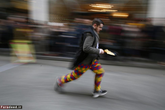 تصاویر/ مسابقه دویدن و درست کردن نان!