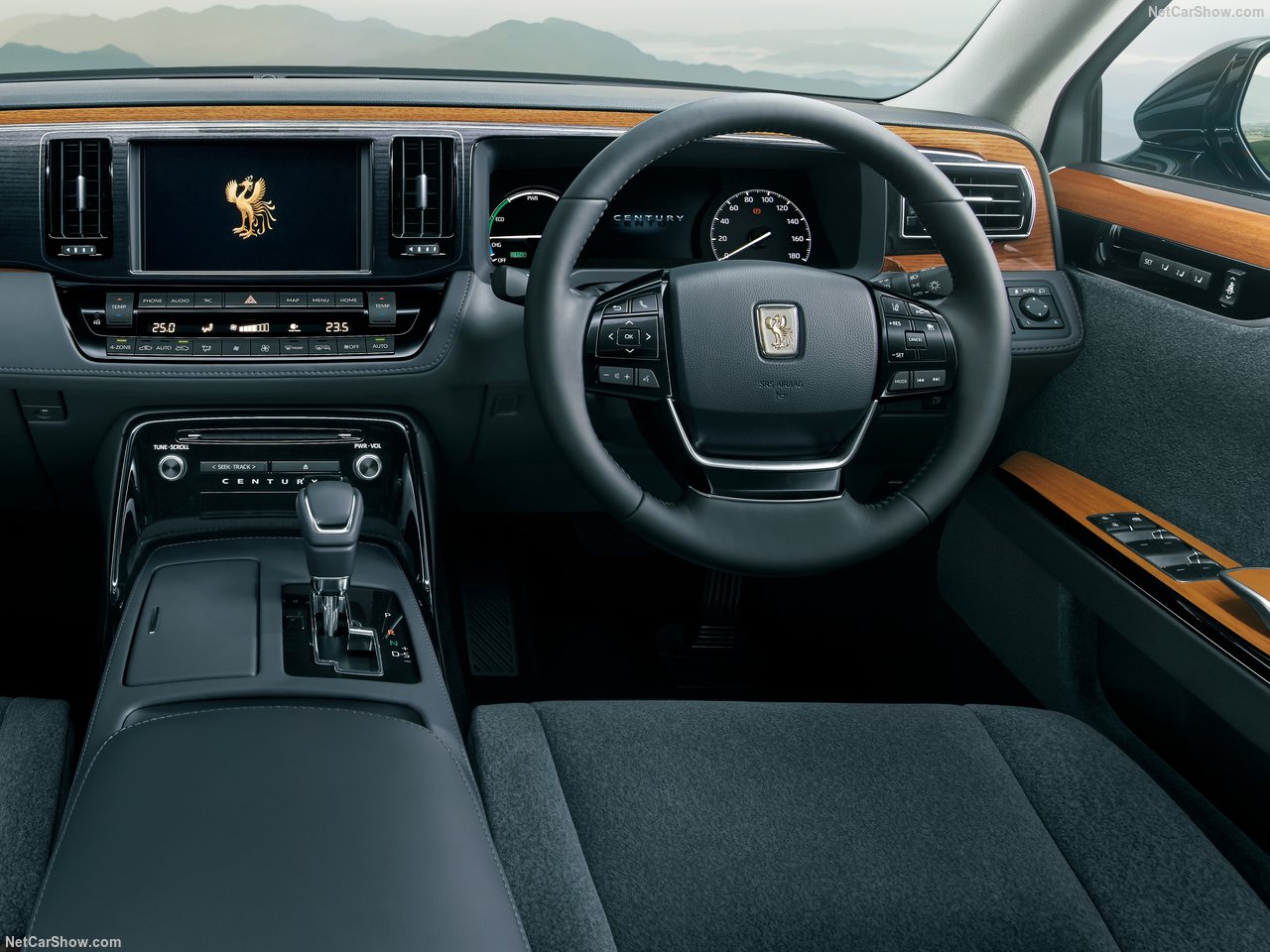  معرفی تویوتا سنچری 2018 + قیمت 