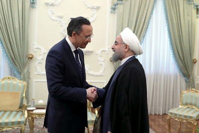 روحانی در دیدار وزیر خارجه قزاقستان