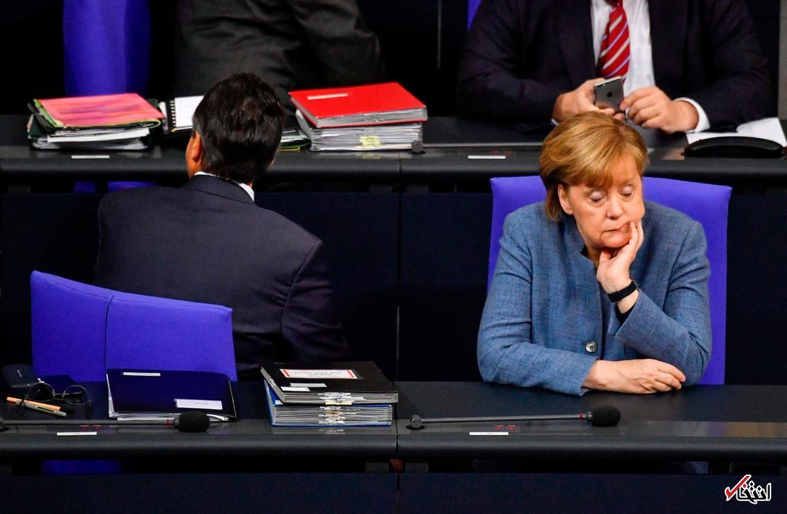 چرت زدن آنگلا مرکل صدراعظم آلمان /عکس